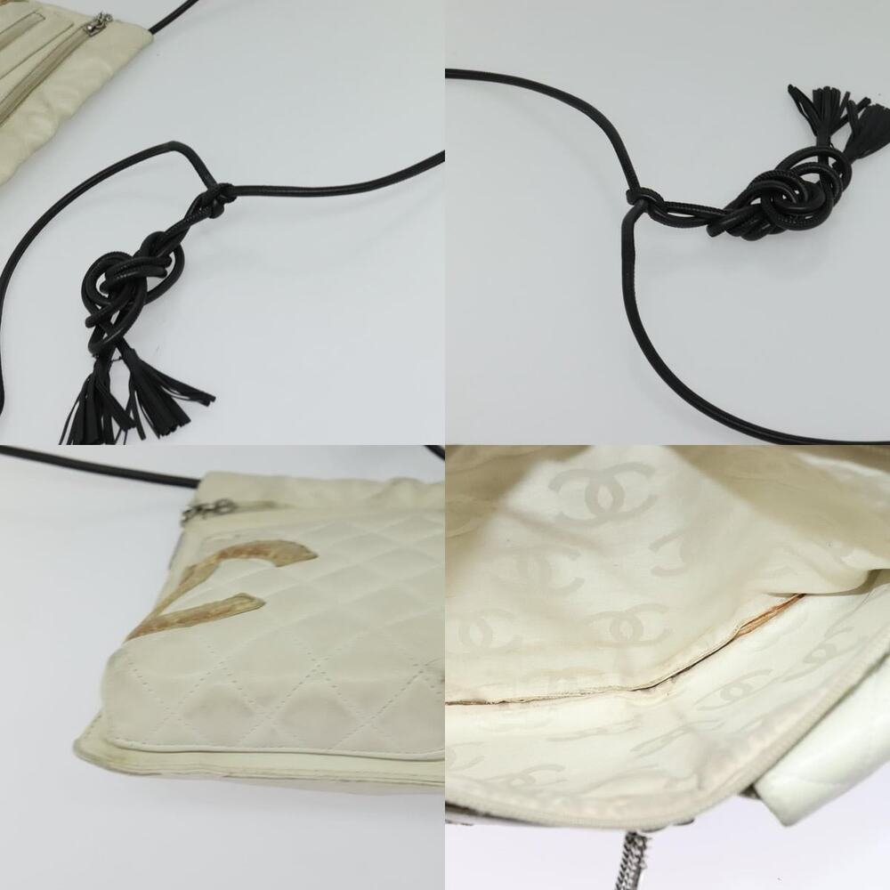 Chanel Classic Flap Shoulder Bag - Picture 4 of 7